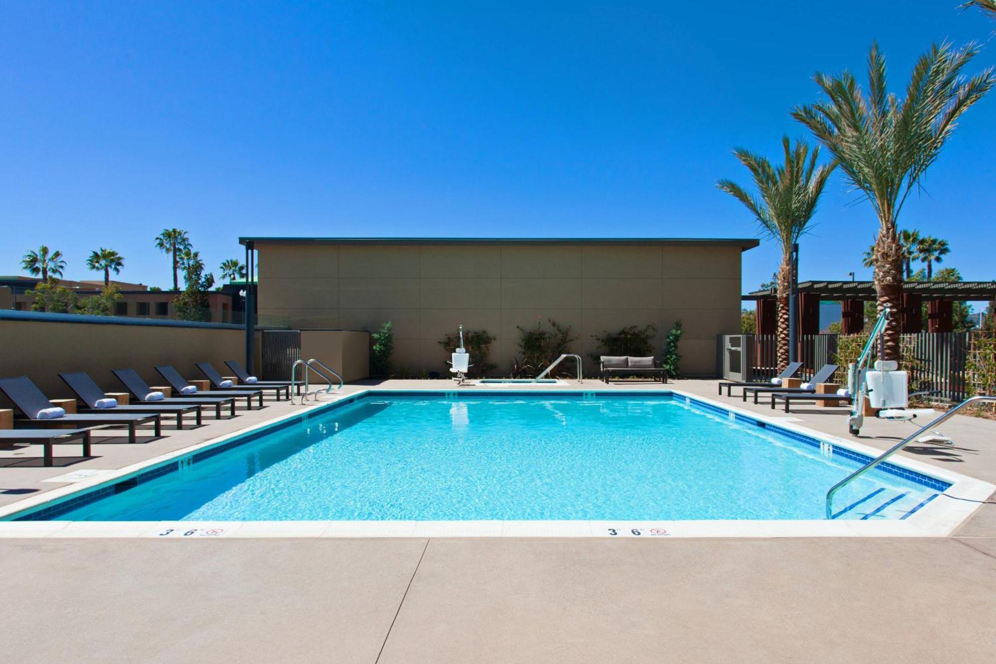 Courtyard By Marriott San Diego El Cajon Exterior foto